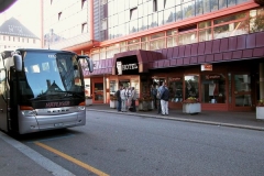 AUT_9498